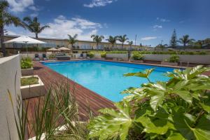 Palm Pacific Resort & Motel