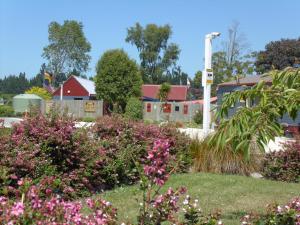 Glenavys Waitaki River Motor Camp