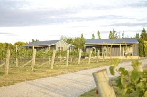 Weaver Estate Vineyard Cottages