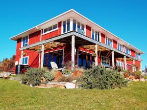 Blue Spur Farmstay - Eco home