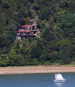 Bay Of Islands Beachhouses