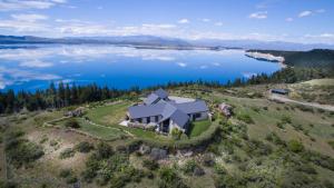 Pukaki Lakeside Getaway Villa