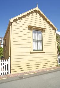 Wellington City Cottages