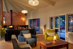 Awaroa Lodge