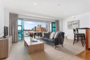 NEW Stunning Water Views in Heart of Auckland CBD