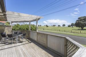 FAMILY FRIENDLY IN FITZROY - LARGE HOLIDAY HOUSE