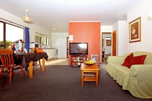 Waiuku Lodge Motel