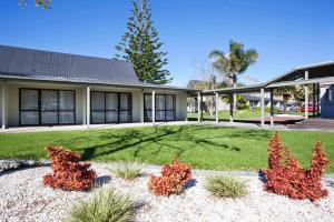 Kiwi Airport Backpackers