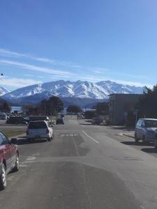 Wanaka-The lake and town at your door