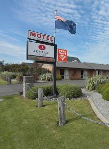 Admiral Court Motel & Apartments