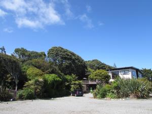 Birdsong accommodation yha