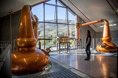 Queenstown Wine and Cardrona Distillery Tour