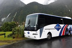 Full-Day Luxury Milford Sound Tour by Coach and Cruise from Queenstown
