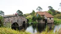 Round-Trip Private Transfer from Auckland to Hobbiton