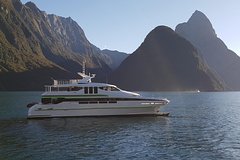 Milford Sound Full-Day Tour from Te Anau