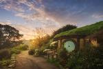 Hobbiton Village & Glowworm Cave 1 day tour